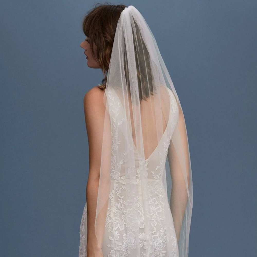 Ivory Finger Tip Floravere Classic Fingertip Tulle Veil